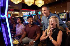 jl444 Live Casino real dealer baccarat table streamed on mobile